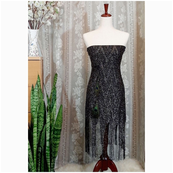 mandee Dresses & Skirts - Mandee Black & Gold Strapless Flapper Fringe Vintage Retro Midi Dress, Size M